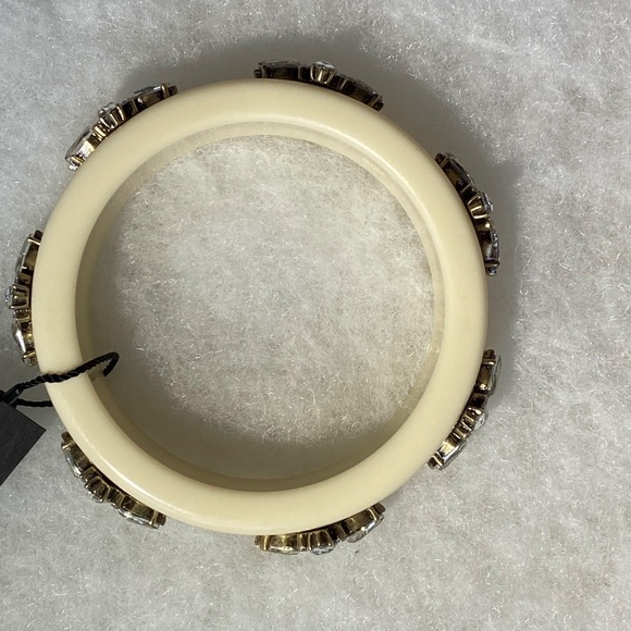 NWT - Banana Republic Acrylic Bangle with Multiple Stone Detail - Picture 6 of 6